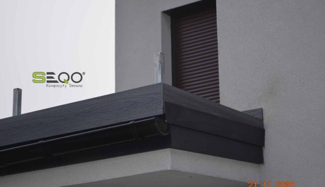 Szary balkon z kompozytów SEQO Premium