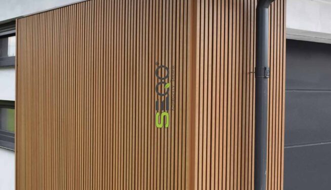 Lamele na elewacji - Realizacja 421