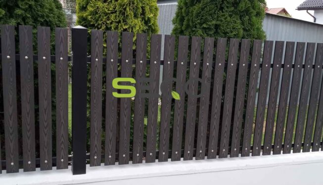 Estetyczny płot sztachetowy - realizacja 437