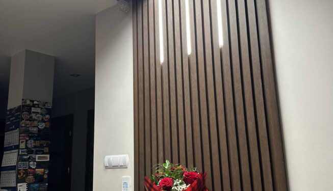 Lamele elewacyjne dekoracyjne w pomieszczeniu - Realizacja 434