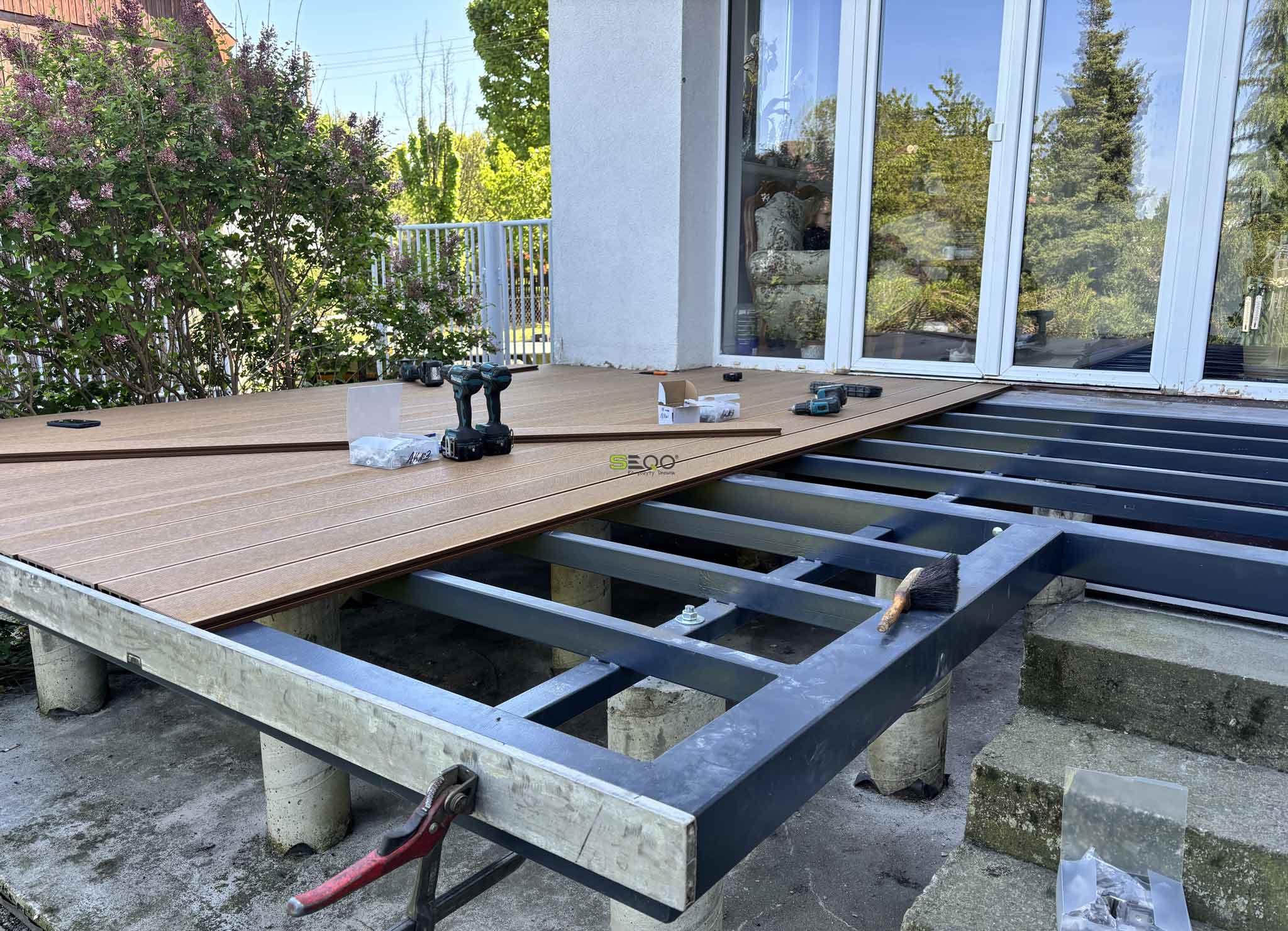 Nowoczesny Taras na podwyższeniu - Realizacja 446